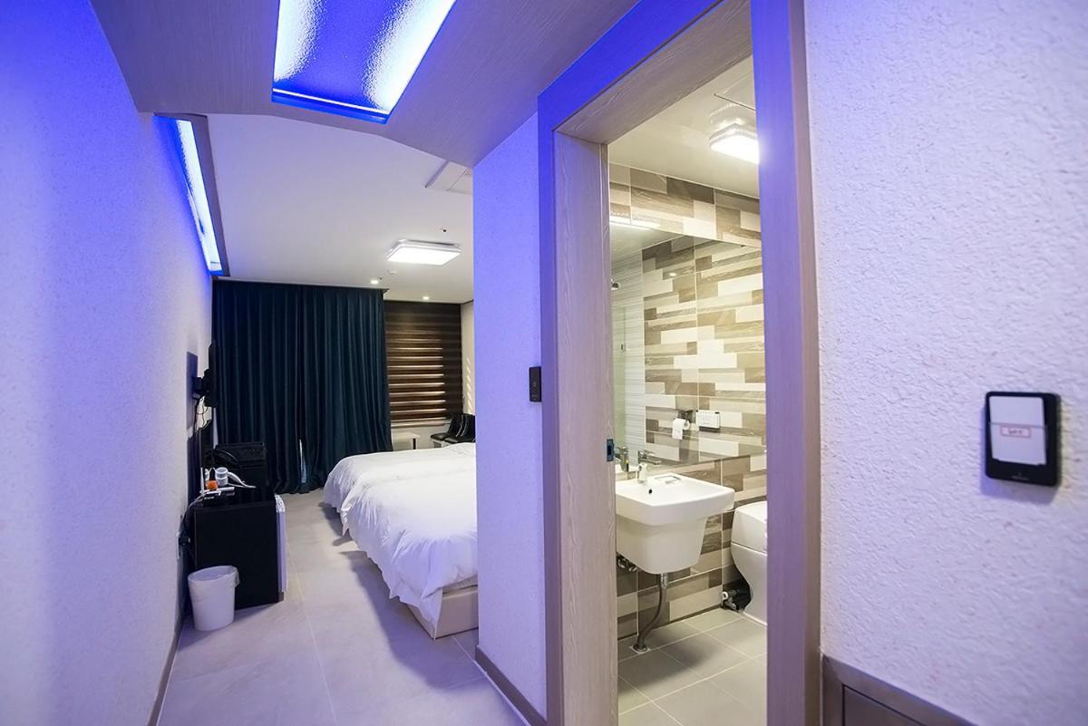 Hotel The Four Hills Jeju Esterno foto