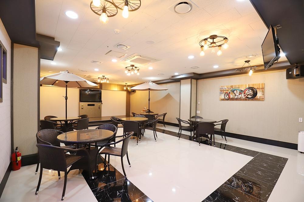 Hotel The Four Hills Jeju Esterno foto